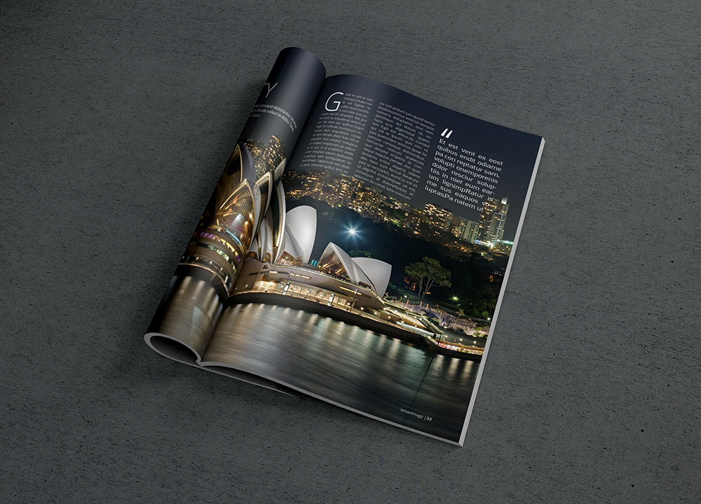 Photorealistic Magazine MockUp Gratis